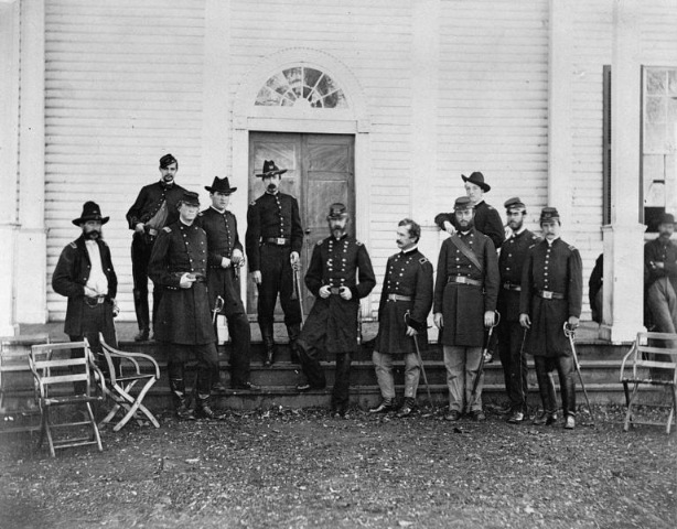 [Meade and his staff[3].jpg]